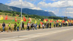 Alman silahlarıyla katlediliyorlar