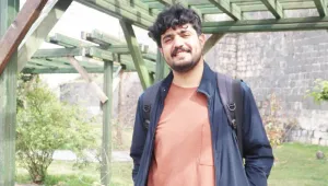 Şiirde özgünlüğümü arıyorum