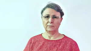 Dağılmayan kum fırtınası