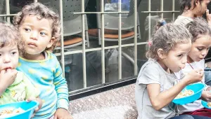 828 milyon kişi açlıkla karşı karşıya