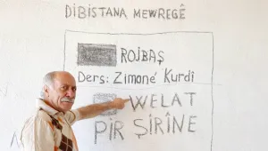 Alınak evini Kürtçe okula dönüştürdü