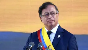 Petro işe Venezuela’dan başladı 