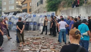 AKP evlerini başlarına yıkıyor