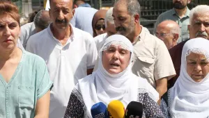 Tutsaklara pişmanlık dayatmayın