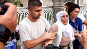 Annelere saldırı ve gözaltı