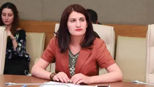 Baş eğmedik, eğmeyiz