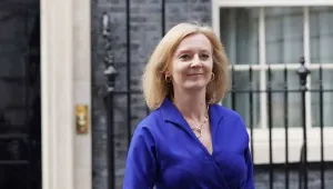 Johnson gitti Truss geldi