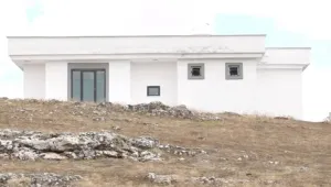 Girê Fila’da beton bina!