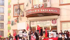 Düşkünlerin para kavgası