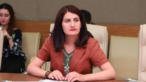 Halkın vekili hücrede