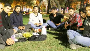 Çatımız gökyüzü, sokaklar evimiz