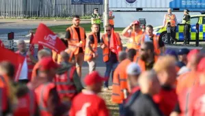 İngiltere’de işçiler isyanda