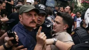 Valilik polise kalkan oldu