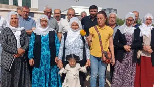 Tutsak yakınları 324 gündür nöbette