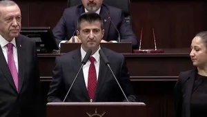 Ayaküstü ırkçılık saçtı