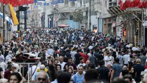 Entelektüel yoksunu ülke, liyakatsiz yönetim