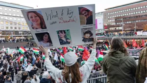 Stockholm'da devrim ateşine destek