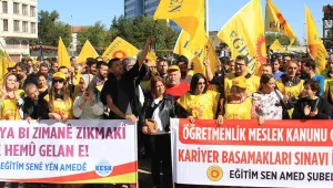 Eğitim emekçileri iş bıraktı