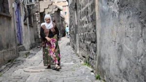 Yaşayan ölümün mekânı: Sur