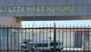 Brukanlı’ya kelepçeli tedavi