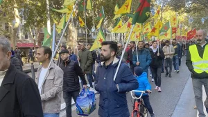 Kürt halkı meydanlara çıktı