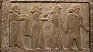 Irak, tarihi eserleri geri aldı
