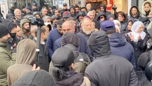 Tecride rağmen tecride karşı