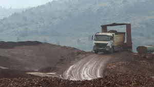 Maden şirketleri istila etti