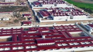 Açlık grevleri sürüyor