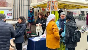 Paris’te depremzedelerle dayanışma kermesi