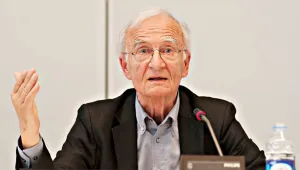 Norman Paech’den bilir kişi talebi