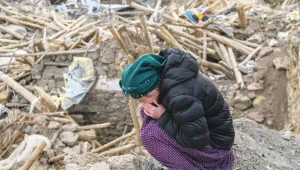 Deprem 1.5 milyon insanı evsiz bıraktı