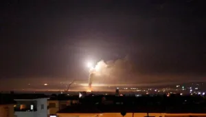 Halep Havaalanını vurdu