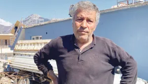 Selden sonra taşınmadı, depremlerde yıkıldı
