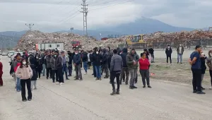 Depremzedeler direnişe başladı