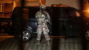 Cizîr’de ev baskınları