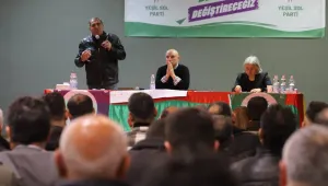 Eşi dostu da sandığa götürün