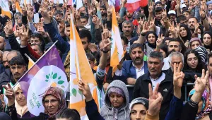 Biz onların düştüğü topraktan yeşerdik