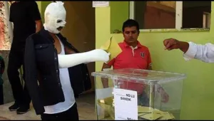 Ultra-Politikadan Kurtuluş Yolu: Radikal Demokrasi