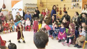 Çocuklar şarkı söyleyecek