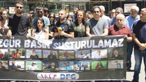 15 gazeteci bir yıldır tutsak