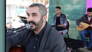 Piknikteki Kürtçe müzik için hapis