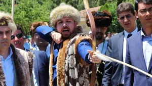 Yalnızca ok atmıyormuş