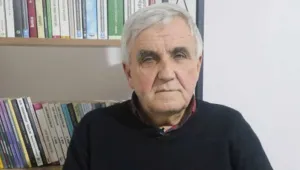 Demokrasi isteyenler tecride tepki göstermeli