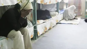 Hem çıplak arama işkencesi hem şantaj