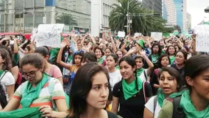 Meksika'da kadına şiddeti teşvik eden şarkılara yasak