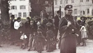 Öldürülen Sinti ve Romanlar için anma