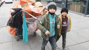 Sarayda saltanat okulda açlık var!