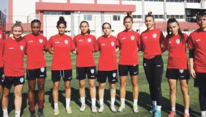 Halk desteğiyle güçlenen kadın takımı