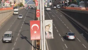Posteri inmesin, milyonlar harcansın!